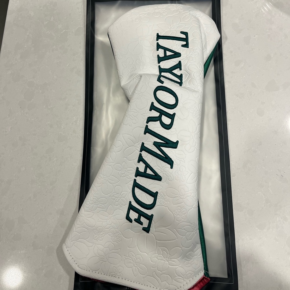 Taylormade driver head cover